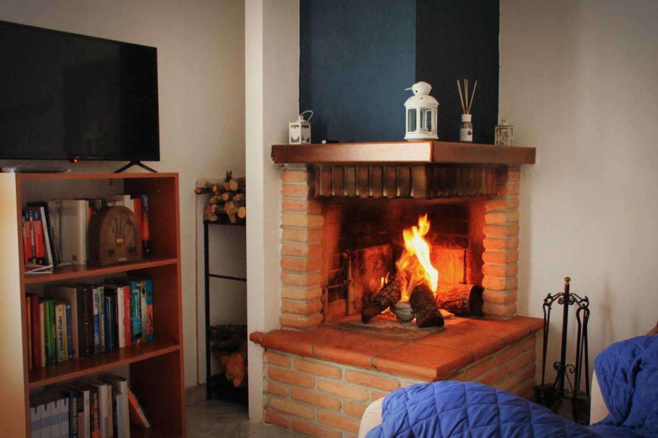 Mansarda Con Camino Apartment Montefranco ภายนอก รูปภาพ